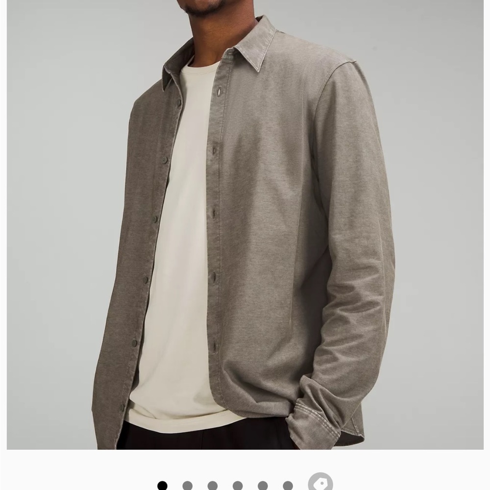 Men’s Medium Lululemon Commission Shirt